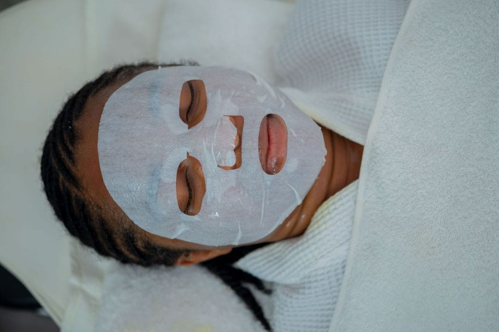 seaweed facial spa treatment