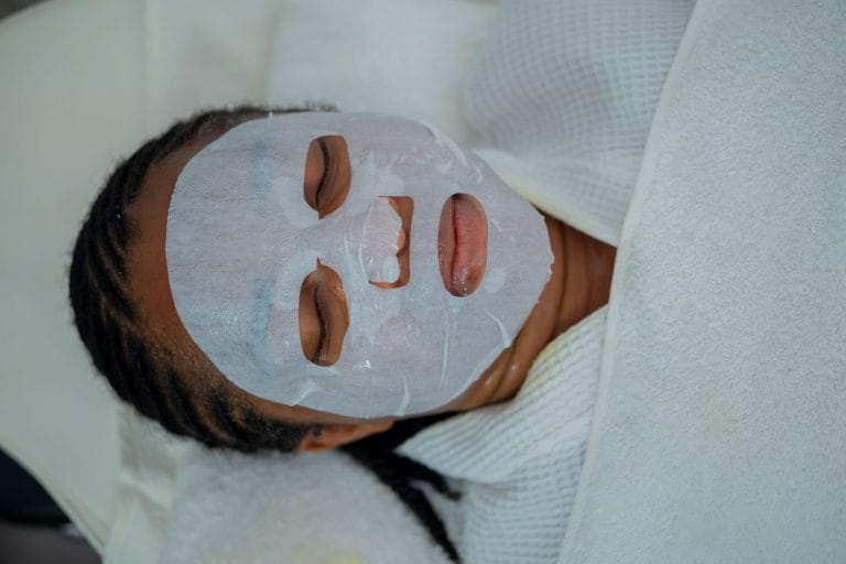 seaweed facial spa treatment